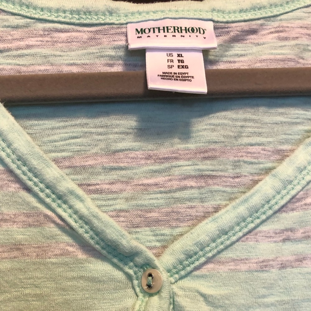 3/4 sleeve maternity henley shirt